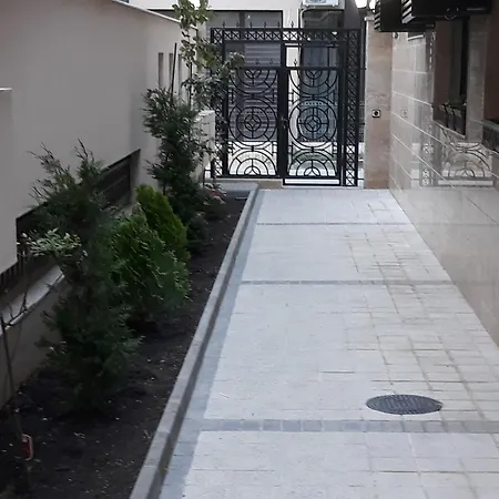 таня 10 Apartment Pomorie