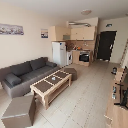 таня 10 بوموري