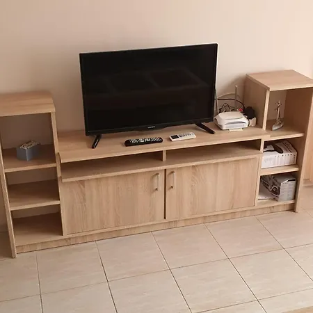 таня 10 Apartment Pomorie