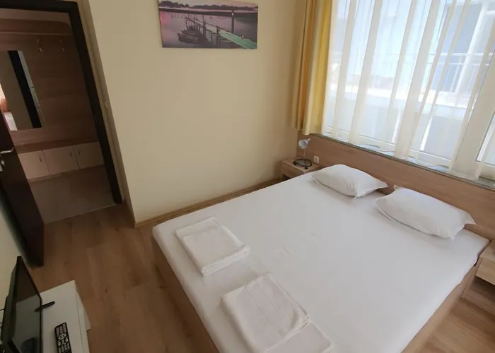 таня 10 Gmina Pomorie